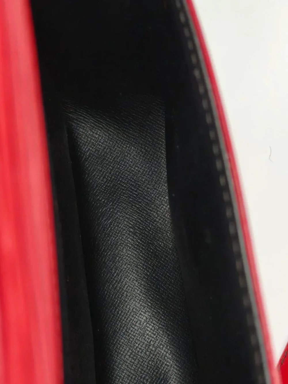 Louis Vuitton Epi Saint Cloud PM Red Castilian Leather Crossbody Shoulder Bag